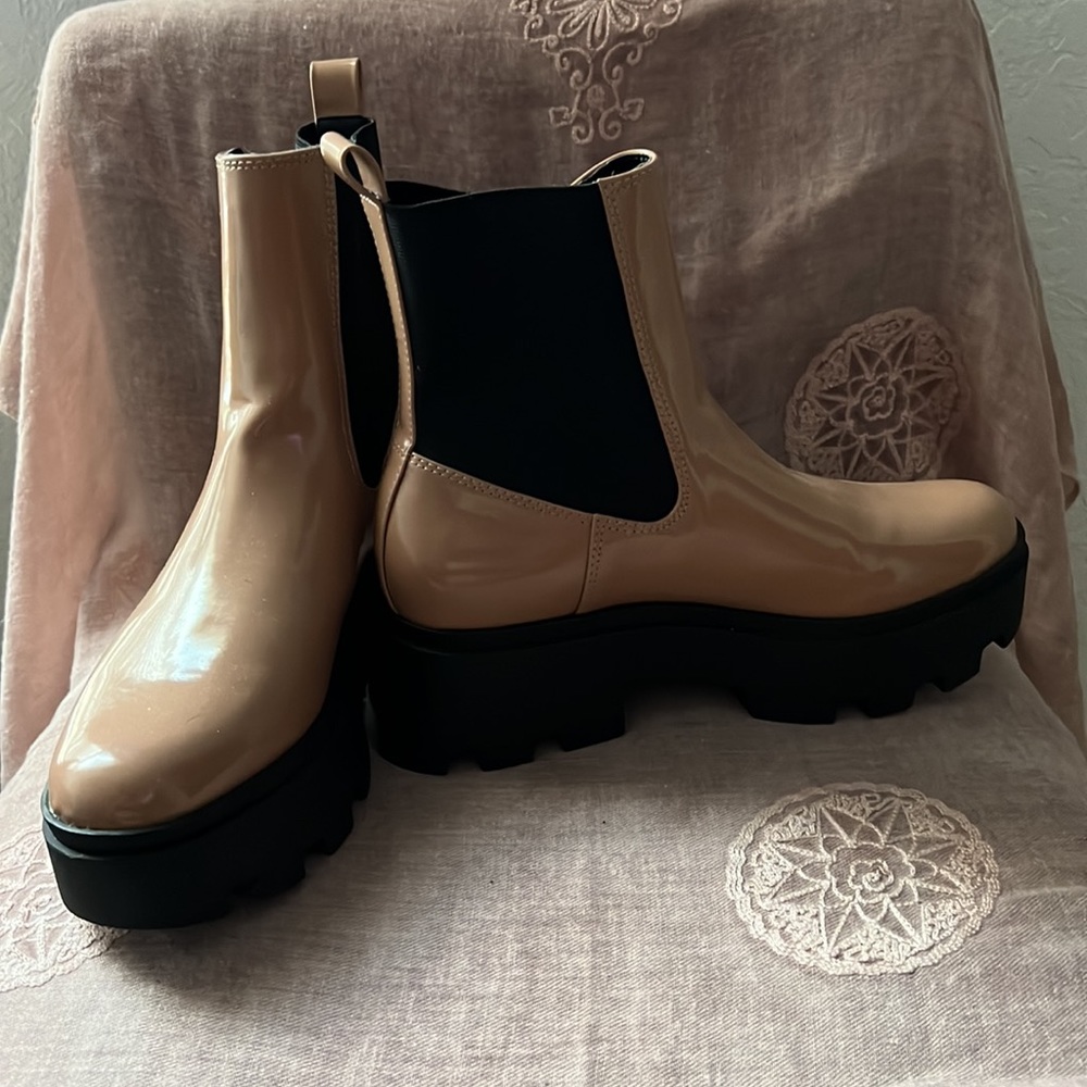 Open Edit lug sole boots in camel color-so comfy! Worn once